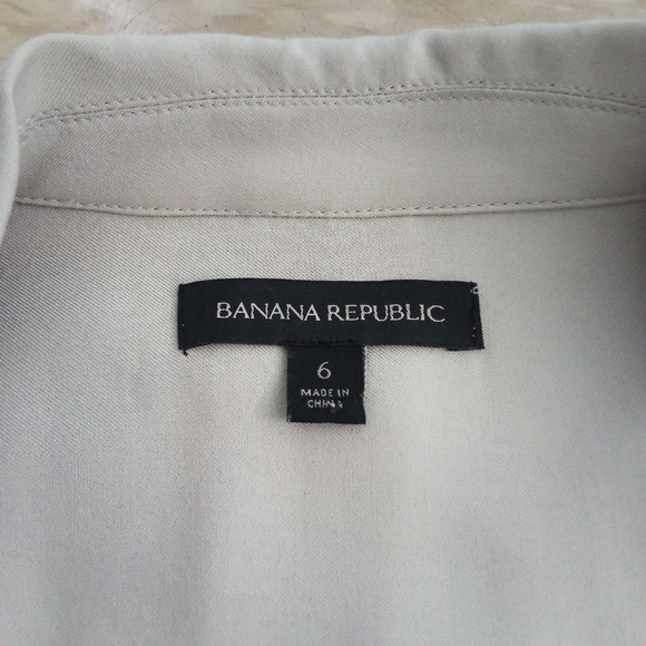 NEW PHOTOS - Banana Republic Belted Trench Dress - Picture 4 of 7